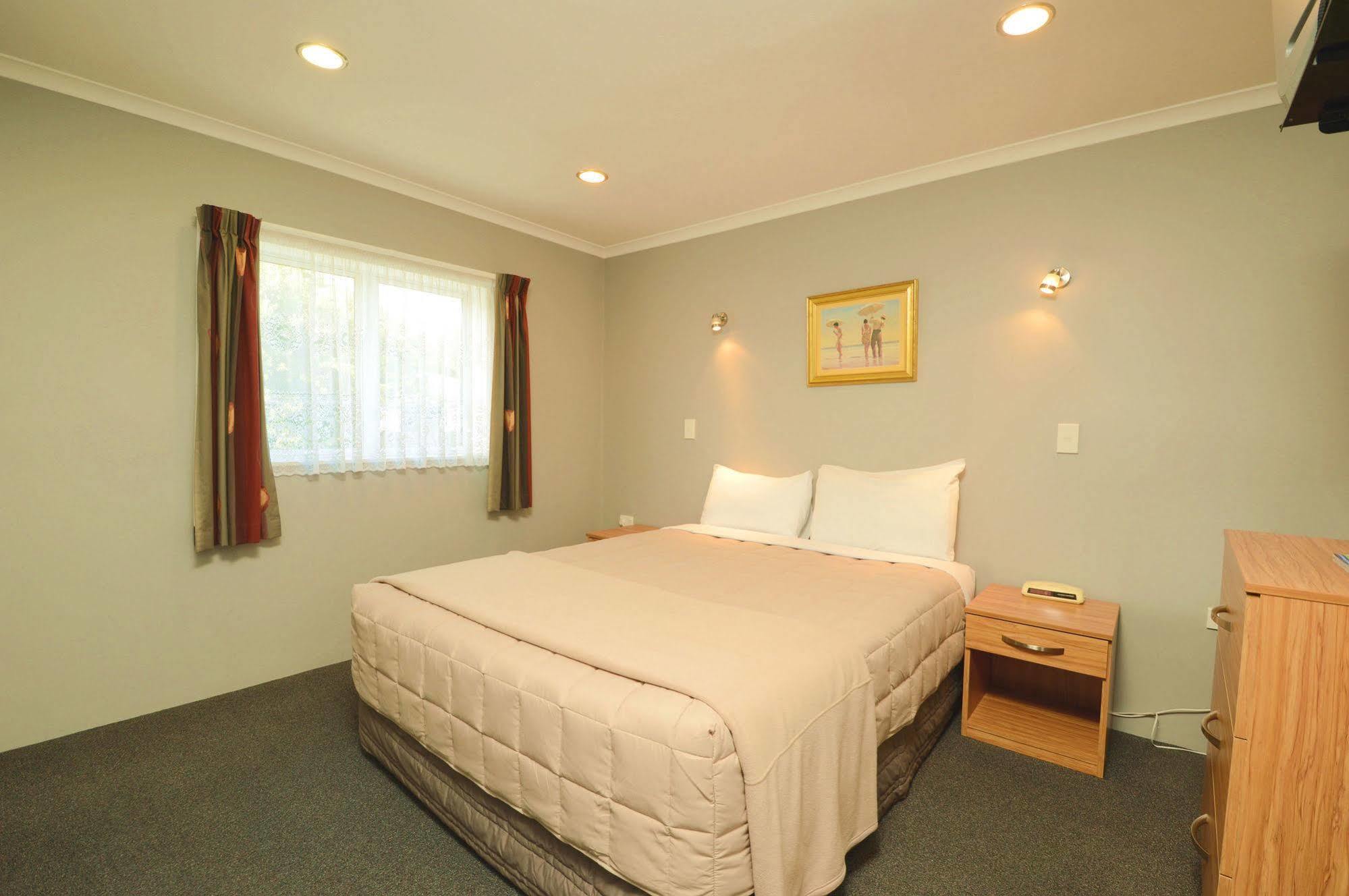 Tower Lodge Motel Инверкаргил Екстериор снимка