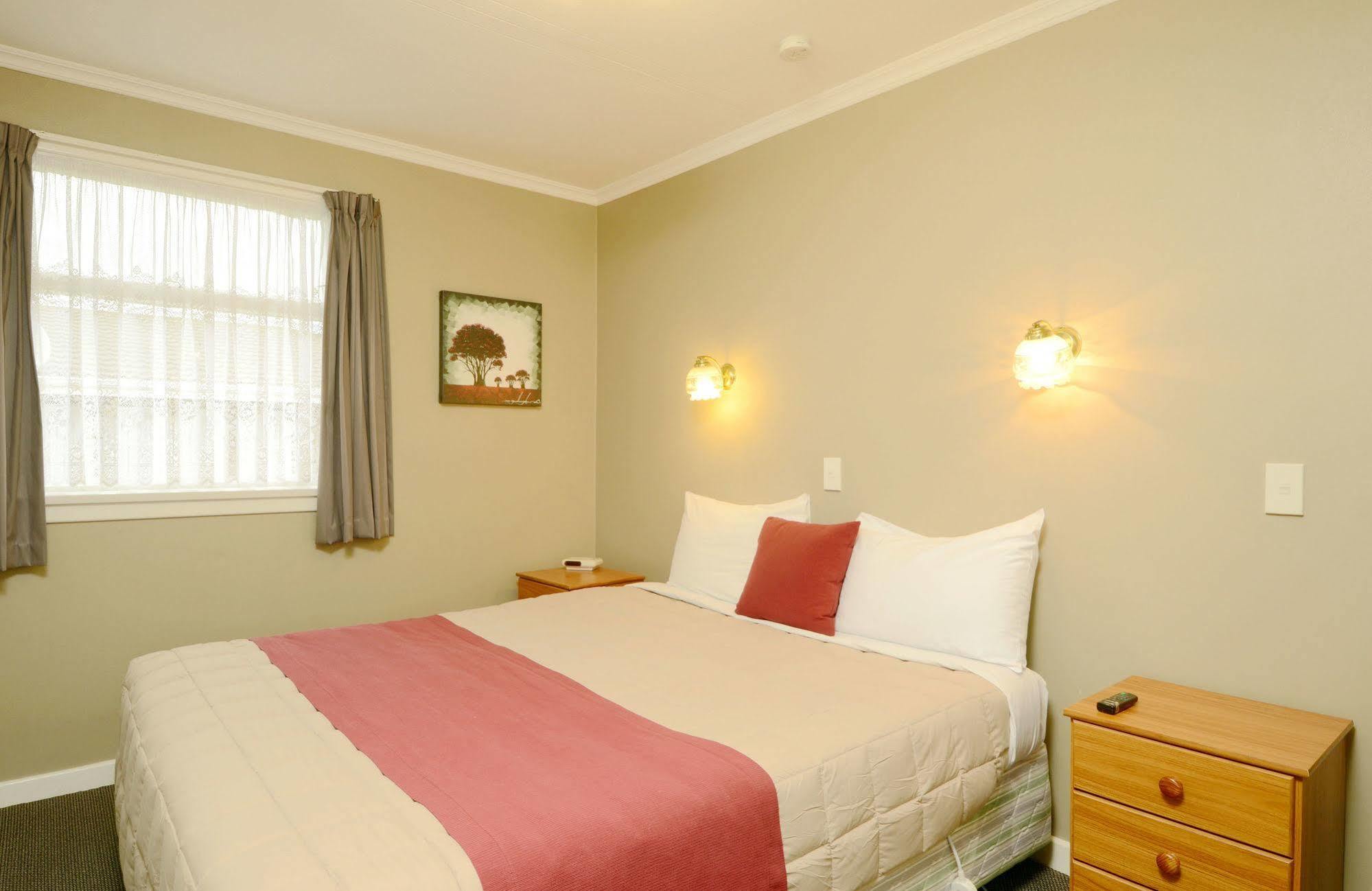 Tower Lodge Motel Инверкаргил Екстериор снимка